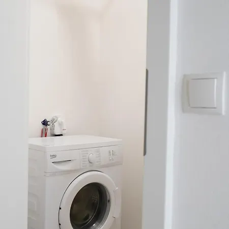 Feel-good Oasis With Garden And Parking Space In * גראץ