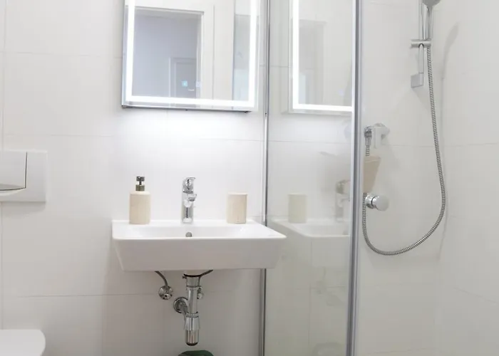 Апартаменты Feel-good Oasis With Garden And Parking Space In